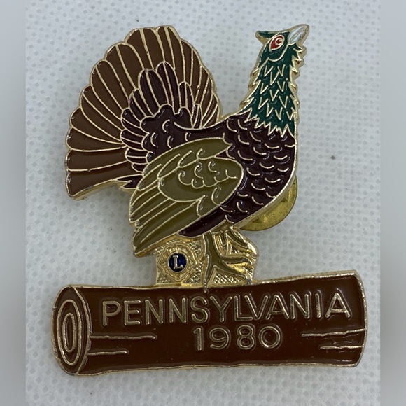 Lions Club Pennsylvania 1980 Bird Pin - Picture 1 of 4